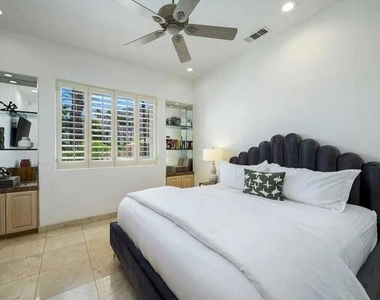 77160 Delgado Drive - Photo Thumbnail 4