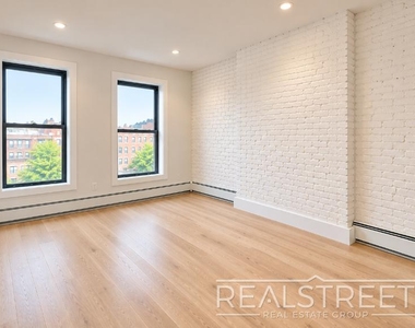 2162 Fulton Street - Photo Thumbnail 4