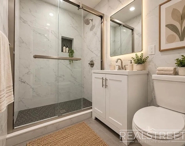 60-49 69th Avenue - Photo Thumbnail 4