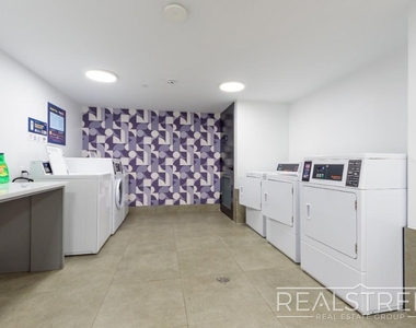 972 Bushwick Avenue - Photo Thumbnail 11