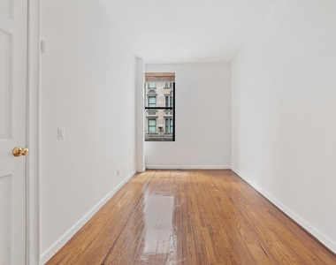 Madison Avenue - Photo Thumbnail 4