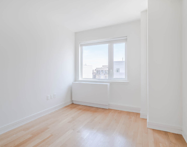 175 Kent Avenue - Photo Thumbnail 23
