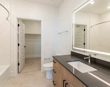 17727 Addison Road - Photo Thumbnail 21