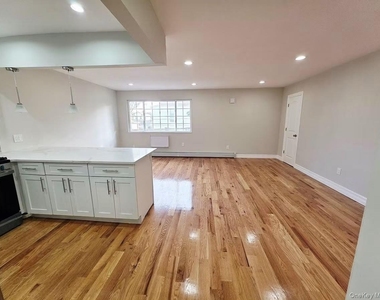 11505 Bedell Street - Photo Thumbnail 1