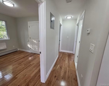 11505 Bedell Street - Photo Thumbnail 6