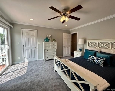 184 Hallock Road - Photo Thumbnail 5