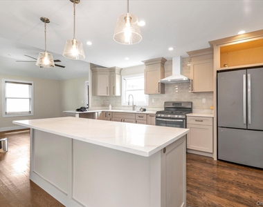 85 Clement - Photo Thumbnail 7