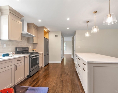 85 Clement - Photo Thumbnail 6