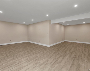 85 Clement - Photo Thumbnail 16