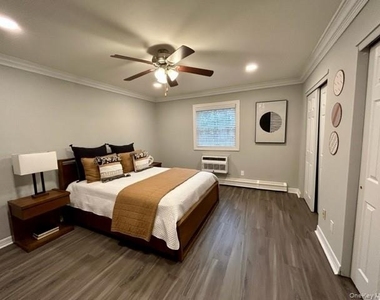 1750 W Main Street - Photo Thumbnail 4