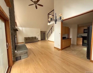 21 Cramer Road - Photo Thumbnail 2