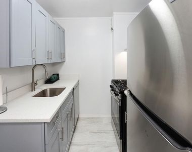 100 Clinton Avenue - Photo Thumbnail 7