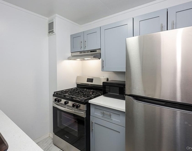 100 Clinton Avenue - Photo Thumbnail 6