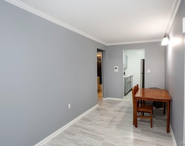 100 Clinton Avenue - Photo Thumbnail 2