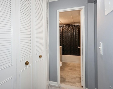 100 Clinton Avenue - Photo Thumbnail 19