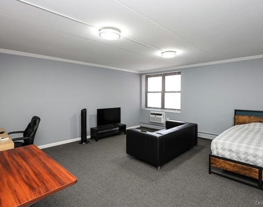 100 Clinton Avenue - Photo Thumbnail 11