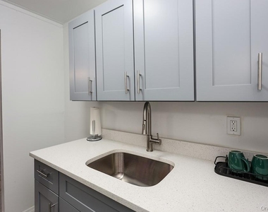 100 Clinton Avenue - Photo Thumbnail 10