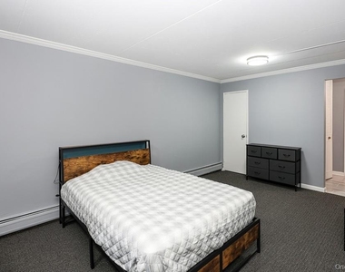 100 Clinton Avenue - Photo Thumbnail 15
