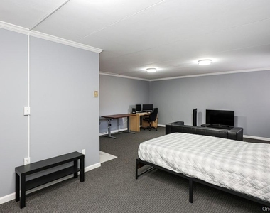 100 Clinton Avenue - Photo Thumbnail 17