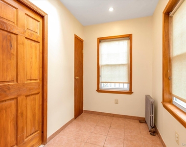 71-39 Nansen Street - Photo Thumbnail 9