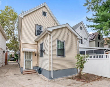 71-39 Nansen Street - Photo Thumbnail 19