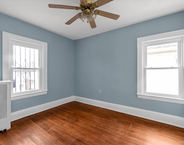 71-39 Nansen Street - Photo Thumbnail 12