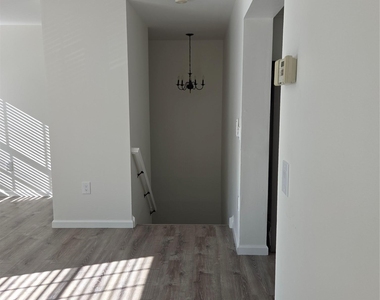 419 Garden Avenue - Photo Thumbnail 3
