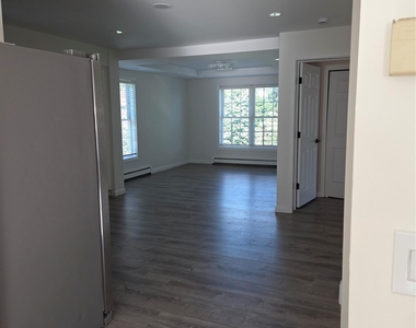 419 Garden Avenue - Photo Thumbnail 6