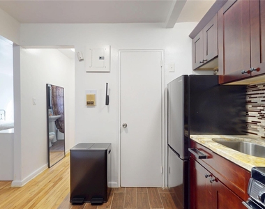 84-50 169th Street - Photo Thumbnail 3