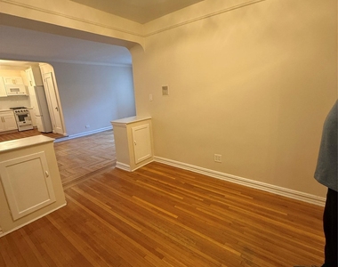 99-45 67 Road - Photo Thumbnail 4