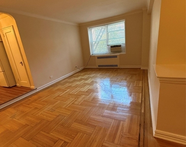 99-45 67 Road - Photo Thumbnail 6