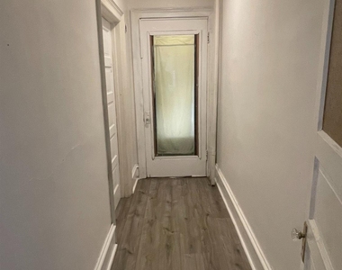 490 W State Street - Photo Thumbnail 6