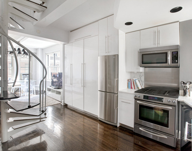 126 W 73rd Street - Photo Thumbnail 3