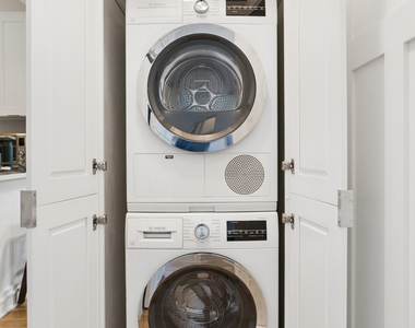 342 W 21st Street - Photo Thumbnail 4