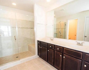 207 Almond Drive - Photo Thumbnail 17