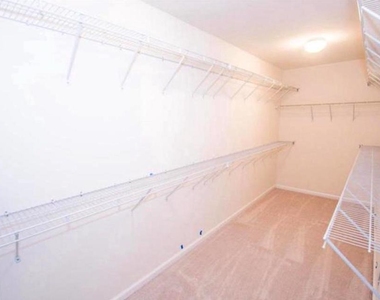 207 Almond Drive - Photo Thumbnail 19