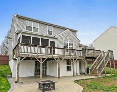 4 Saint Ives Court - Photo Thumbnail 15