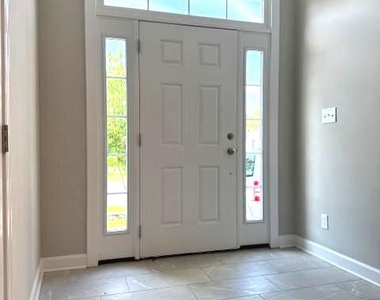 54 Andrews Place - Photo Thumbnail 2