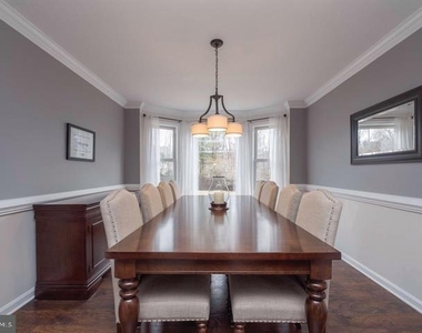 2049 Aquia Drive - Photo Thumbnail 9