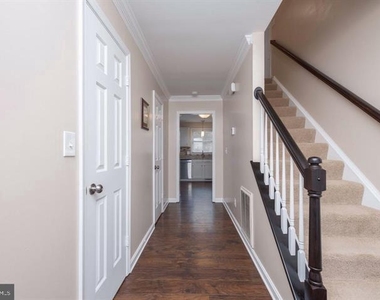 2049 Aquia Drive - Photo Thumbnail 5