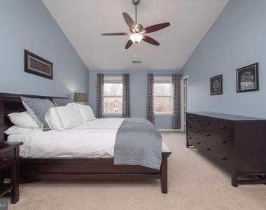 2049 Aquia Drive - Photo Thumbnail 21