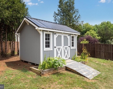 677 Dellinger Drive - Photo Thumbnail 36