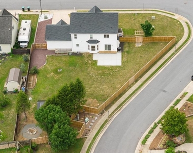 677 Dellinger Drive - Photo Thumbnail 49