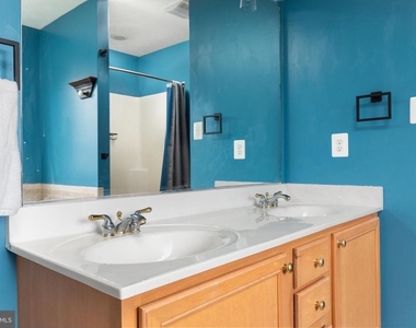 677 Dellinger Drive - Photo Thumbnail 23