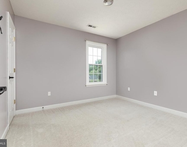 677 Dellinger Drive - Photo Thumbnail 16