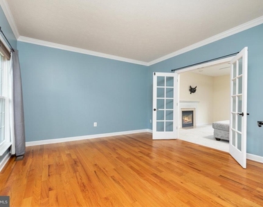 677 Dellinger Drive - Photo Thumbnail 6