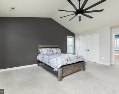677 Dellinger Drive - Photo Thumbnail 21