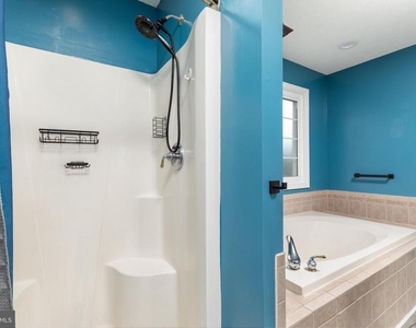 677 Dellinger Drive - Photo Thumbnail 24