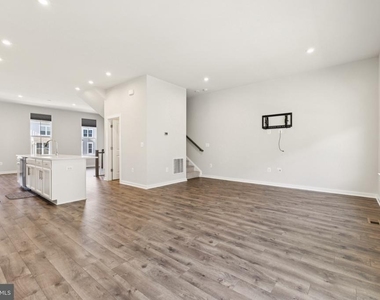 1697 Beech Leaf Street - Photo Thumbnail 6