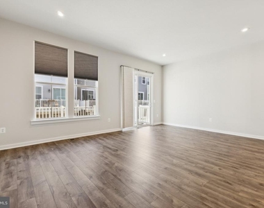 1697 Beech Leaf Street - Photo Thumbnail 5